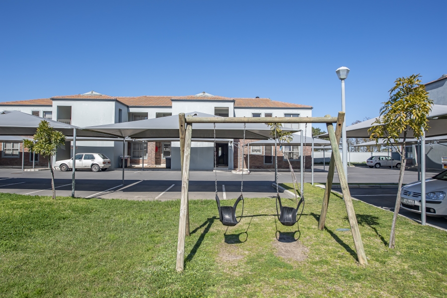 2 Bedroom Property for Sale in Brackenfell South Western Cape